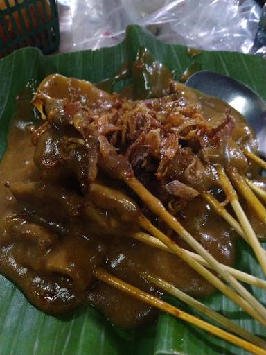 https://horego-prod-outlets-photos.s3.ap-southeast-3.amazonaws.com/horego.com/jatiasih/restaurant/sate-padang-buyung-hitam-dr-ratna/review/thumbnail/af1qipp6fhyxz4kkdcac43itrgp7avwgavhz7maypkpf.jpg