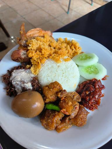 https://horego-prod-outlets-photos.s3.ap-southeast-3.amazonaws.com/horego.com/jatinegara/restaurant/ayam-goreng-mbok-berek-ny-astuti-cipinang/review/thumbnail/af1qippdg2hy8y5uhgy-q-xiu703twanb5ebgycvajhf.jpg