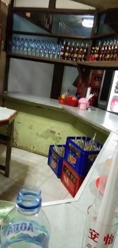 https://horego-prod-outlets-photos.s3.ap-southeast-3.amazonaws.com/horego.com/jatinegara/restaurant/bakso-betawi-bina-karya/review/thumbnail/af1qipmsgv9t6-jnb98mm6a_pbczifnhwons2fumoszq.jpg