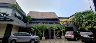 https://horego-prod-outlets-photos.s3.ap-southeast-3.amazonaws.com/horego.com/jatinegara/restaurant/bruen-coffee-kitchen/review/thumbnail/af1qipm2ryyoln0luxfnwkcjtfets0dm6fahmjcb6str.jpg