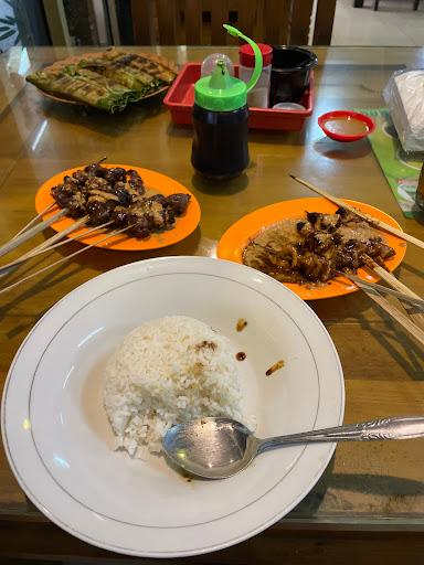 https://horego-prod-outlets-photos.s3.ap-southeast-3.amazonaws.com/horego.com/jatinegara/restaurant/sate-kambing-haji-giyo/review/thumbnail/af1qiporziofmpfsemqe_najl1po2fdv-vlcdwxilrln.jpg