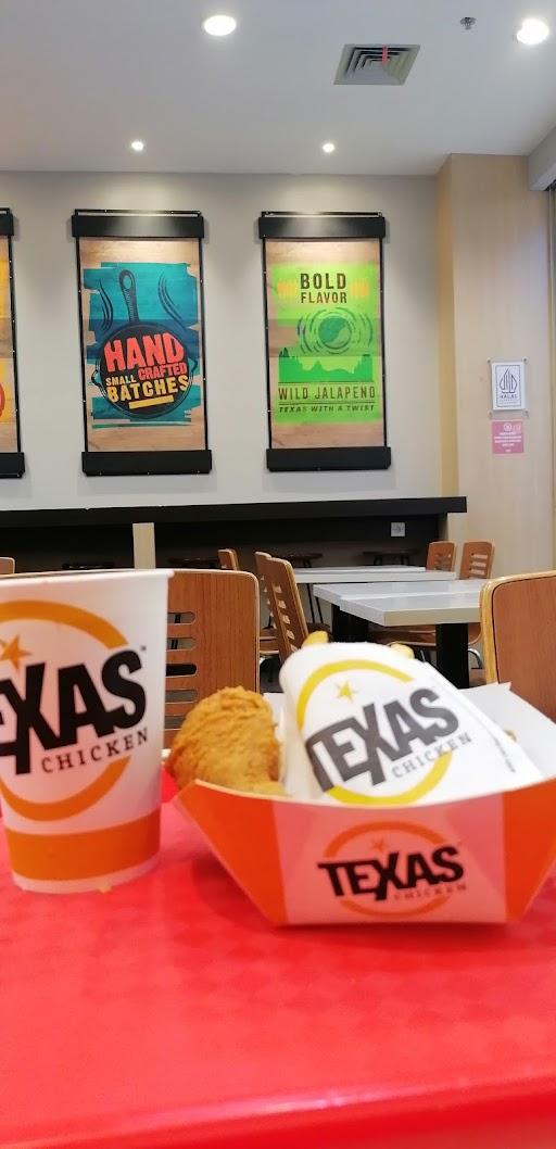 Texas Chicken Bassura City Mall review