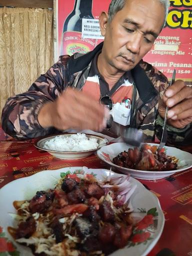 https://horego-prod-outlets-photos.s3.ap-southeast-3.amazonaws.com/horego.com/jebres/restaurant/sate-kambing-mas-solichin/review/thumbnail/af1qipollfpjax6_73vhjkawzbxnw-5kyrxk0t3lkn7n.jpg