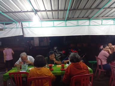 https://horego-prod-outlets-photos.s3.ap-southeast-3.amazonaws.com/horego.com/jebres/restaurant/warung-makan-bakmi-bu-hadi/review/thumbnail/af1qipn3hpibwvoltbdlfwpoxzaxuiqttrthcq5wa6ks.jpg