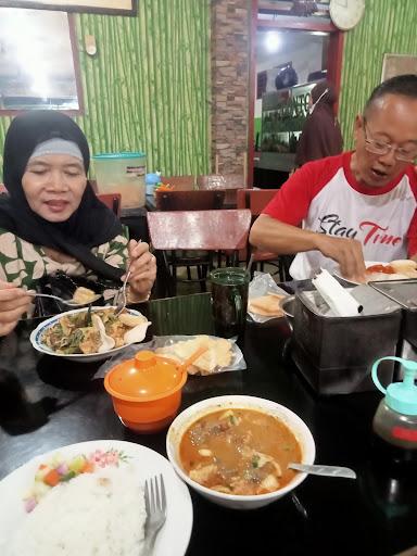 https://horego-prod-outlets-photos.s3.ap-southeast-3.amazonaws.com/horego.com/karawaci/restaurant/depot-sami-asih-masakan-khas-jawa-timur/review/thumbnail/af1qipngylnkravwdtw8c_h0qrwqj9xmomdxggivlxje.jpg