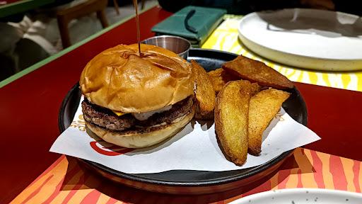 Lucy Steak N Buns - Lucy Curated Compound Adityawarman review