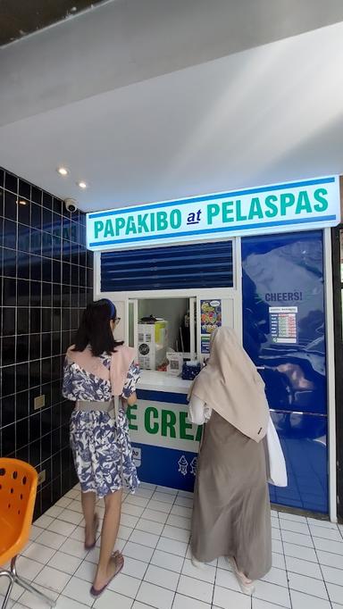 https://horego-prod-outlets-photos.s3.ap-southeast-3.amazonaws.com/horego.com/kebayoran-baru/restaurant/papakibo-ice-cream-pelaspas-nipah/ambience/thumbnail/AF1QipPSlrJ8h1-P1OVPcgU2UhWYv3gWJ3ANxyhL2Yvb.jpg