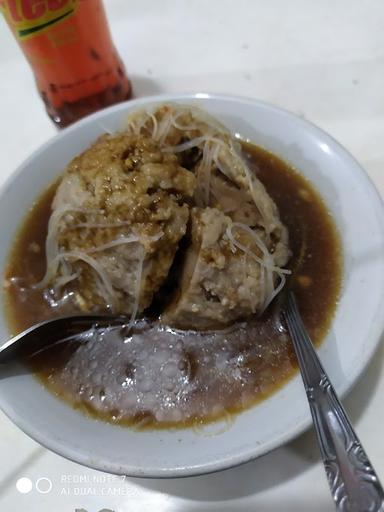 https://horego-prod-outlets-photos.s3.ap-southeast-3.amazonaws.com/horego.com/kebayoran-lama/restaurant/bakso-bola-tenis-h-m-nasir/review/thumbnail/af1qippflbs91revtvmu4t4br9-kzuezt98f0ipfala_.jpg