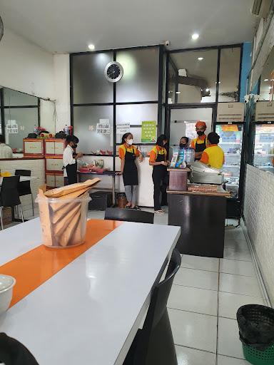 https://horego-prod-outlets-photos.s3.ap-southeast-3.amazonaws.com/horego.com/kebon-jeruk/chinese-restaurant/bakmie-aloi-puri-kembangan/review/thumbnail/af1qipmklvv4uvcylcxiecxjrxv0dwpoau_cuho4sh_c.jpg