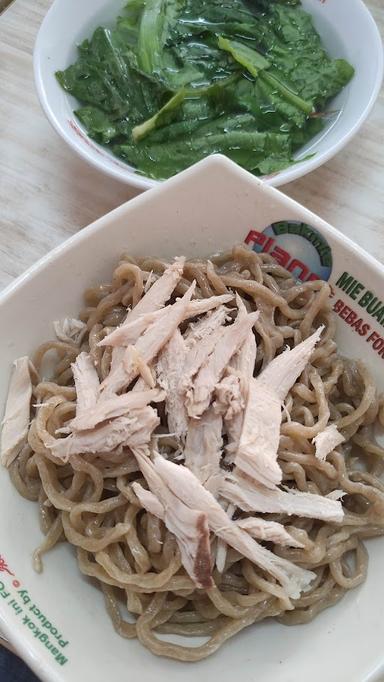 https://horego-prod-outlets-photos.s3.ap-southeast-3.amazonaws.com/horego.com/kebon-jeruk/restaurant/bakmi-karet-planet/review/thumbnail/af1qippjjumxwx6rl70bcb1xuiwjwz6axmyompl5dfye.jpg