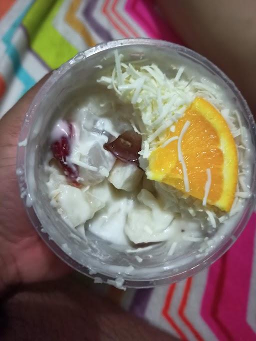 Salad Buah D'Hust Kembangan review
