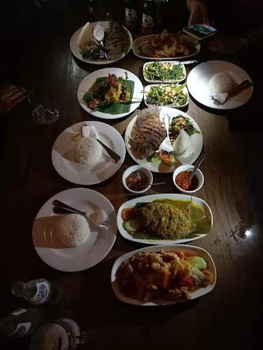 https://horego-prod-outlets-photos.s3.ap-southeast-3.amazonaws.com/horego.com/kediri/restaurant/warung-kita-dewi-sri/review/thumbnail/af1qipp37n7x3pzxsm53rpzatnono-_hbspyr4xbgzcx.jpg