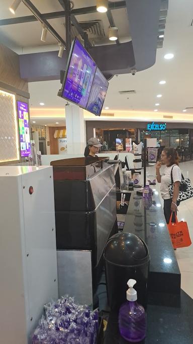 https://horego-prod-outlets-photos.s3.ap-southeast-3.amazonaws.com/horego.com/kediri-kota/restaurant/chatime-kediri-town-square/review/thumbnail/AF1QipMAP-sAUtvkOqSNVMEPWEcPRXY_-un-Lsuj5mAQ.jpg