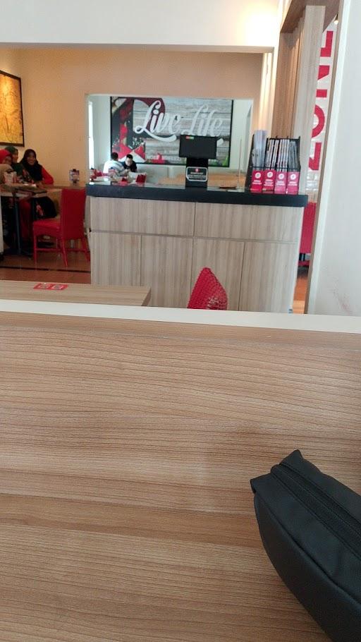 Pizza Hut Restoran review