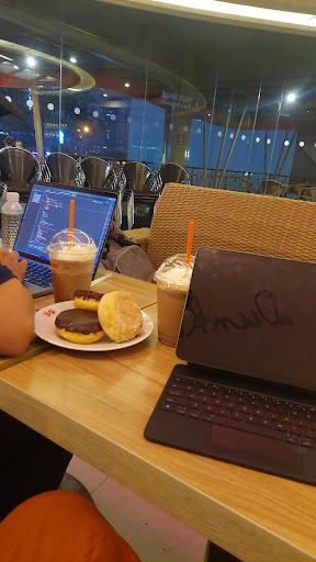 Dunkin' Gading Serpong review