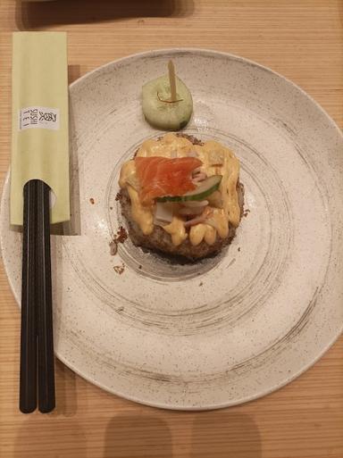 https://horego-prod-outlets-photos.s3.ap-southeast-3.amazonaws.com/horego.com/kelapa-dua/japanese-restaurant/sushi-tei-summarecon-mal-serpong/review/thumbnail/af1qipmjx7qehq-qvqt8fvkofl9a8cf8nobssud4rmpg.jpg