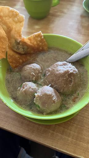 https://horego-prod-outlets-photos.s3.ap-southeast-3.amazonaws.com/horego.com/kelapa-dua/restaurant/bakso-solo-samrat/review/thumbnail/af1qipoou3hoajwjoyltyyrpb2jxfyweffpcxxh8h4xi.jpg