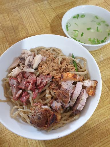 https://horego-prod-outlets-photos.s3.ap-southeast-3.amazonaws.com/horego.com/kelapa-gading/chinese-restaurant/bakmi-atham-kelapa-gading/review/thumbnail/af1qipno69acpyi5vcvh7eec-0i_ptoxvvcisvfa7nfi.jpg