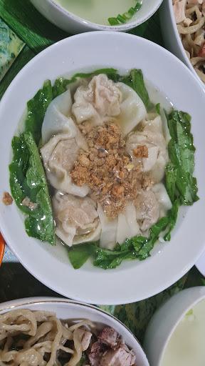 https://horego-prod-outlets-photos.s3.ap-southeast-3.amazonaws.com/horego.com/kelapa-gading/chinese-restaurant/bakmi-atham-kelapa-gading/review/thumbnail/af1qippyr_hldpximbo4treb-xqflwwwxqaqa7oxxkb9.jpg