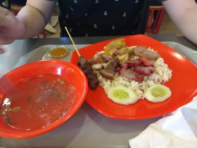 https://horego-prod-outlets-photos.s3.ap-southeast-3.amazonaws.com/horego.com/kembangan/chinese-restaurant/nasi-campur-putri-kenanga/review/thumbnail/af1qippdyj-gpxoltvhwdgmn1ghs1ebhj5fq6ekj4dzu.jpg