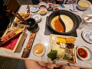 https://horego-prod-outlets-photos.s3.ap-southeast-3.amazonaws.com/horego.com/kembangan/japanese-restaurant/bijin-nabe-lippo-mall-puri/review/thumbnail/af1qipp0-3fyu-y0kehfj2ap-sgiwu9pwr9sazku50er.jpg