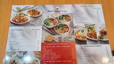 https://horego-prod-outlets-photos.s3.ap-southeast-3.amazonaws.com/horego.com/kembangan/restaurant/bakmi-kelinci/review/thumbnail/af1qipnnazft2y4g0v4wm1wuw3yrbarixndtgt_jqyhx.jpg