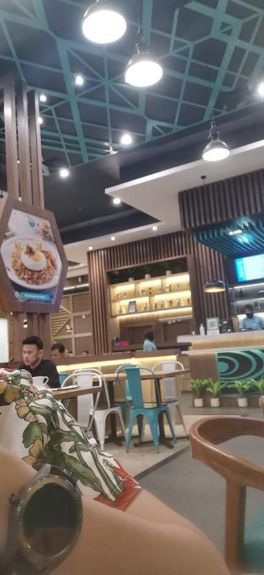 https://horego-prod-outlets-photos.s3.ap-southeast-3.amazonaws.com/horego.com/kembangan/restaurant/bakmitopia-lippo-mall-puri/review/thumbnail/af1qippn2xio9xzu-dglbye38rjxjzibwphluvlb58qc.jpg