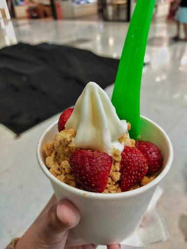 https://horego-prod-outlets-photos.s3.ap-southeast-3.amazonaws.com/horego.com/kembangan/restaurant/llaollao-lippo-mall-puri/review/thumbnail/af1qippfdwk7p8y1fmkhvklrwfnarb8mvkimnpvg9zm6.jpg