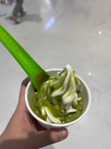 https://horego-prod-outlets-photos.s3.ap-southeast-3.amazonaws.com/horego.com/kembangan/restaurant/llaollao-lippo-mall-puri/review/thumbnail/af1qippw1iwc18bebbiqwds2efmab8scdlknnraohdzc.jpg