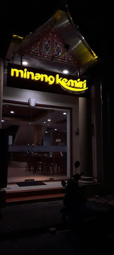 https://horego-prod-outlets-photos.s3.ap-southeast-3.amazonaws.com/horego.com/kembangan/restaurant/rumah-minang-puri-mansion/review/thumbnail/af1qipnpu4hp-bel-d9x_dhpqb6sah5awqay1un0_mvm.jpg