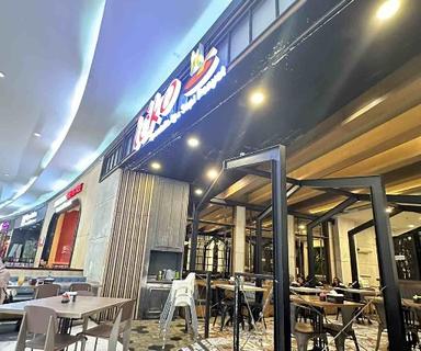 https://horego-prod-outlets-photos.s3.ap-southeast-3.amazonaws.com/horego.com/kembangan/restaurant/warung-leko-lippo-mall-puri/review/thumbnail/horego-89955836.jpg