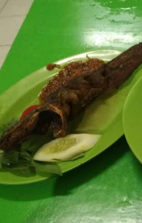 Seafood & Pecel Lele Bu Sri review