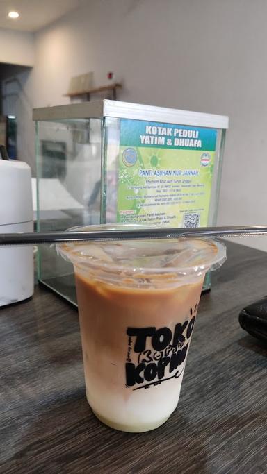 https://horego-prod-outlets-photos.s3.ap-southeast-3.amazonaws.com/horego.com/kepanjen/coffee-shop/warung-kopini/review/thumbnail/af1qipovyt5k_rj5f1ixdl6spccm95_gbh528d2yvcdy.jpg