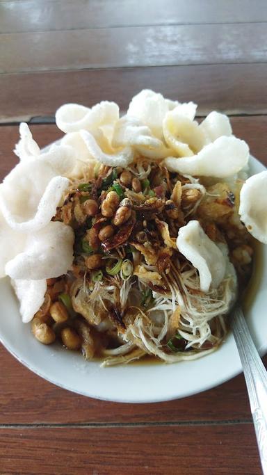 https://horego-prod-outlets-photos.s3.ap-southeast-3.amazonaws.com/horego.com/kepanjen/restaurant/bubur-ayam-cak-son/review/thumbnail/af1qipmespfdx2tm_cn90u2unvcbjo739vkodyijqkof.jpg