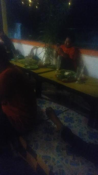 https://horego-prod-outlets-photos.s3.ap-southeast-3.amazonaws.com/horego.com/klaten-selatan/restaurant/warung-pas-mangan/review/thumbnail/af1qipnjo7x-ssnlc1mrogzntct2r7w6yivfymio2mty.jpg