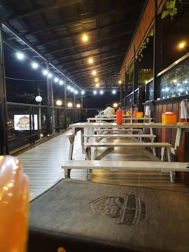 https://horego-prod-outlets-photos.s3.ap-southeast-3.amazonaws.com/horego.com/klaten-utara/restaurant/star-steak-ngingas-klaten/review/thumbnail/af1qipndipqgfni8keig69zea8do--hoamacsa1g3adi.jpg