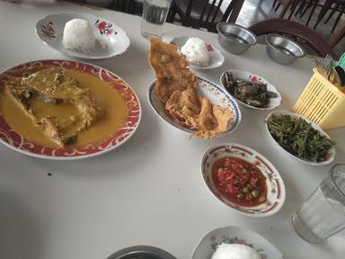 https://horego-prod-outlets-photos.s3.ap-southeast-3.amazonaws.com/horego.com/koto-tangah/restaurant/rumah-makan-uni-gulai-ikan-karang/review/thumbnail/af1qipnvisi1s0j9vlkbj0gwpzwzkmv8q3jr35lguwfw.jpg