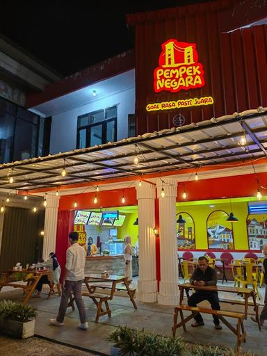 https://horego-prod-outlets-photos.s3.ap-southeast-3.amazonaws.com/horego.com/kramat-jati/restaurant/pempek-negara/review/thumbnail/af1qipnxa5iqhmasdvmonpmqmamfgdjut4x5gogy7xie.jpg