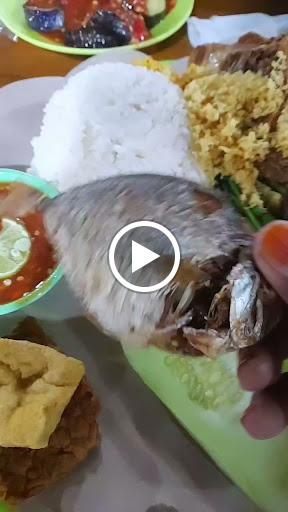 https://horego-prod-outlets-photos.s3.ap-southeast-3.amazonaws.com/horego.com/kuta/restaurant/ayam-tempong-ibu-sri-legendaris/review/thumbnail/af1qipnl2_9z4nydirrbnvoinpgjn2zmavfd3fcjmfk1.jpg