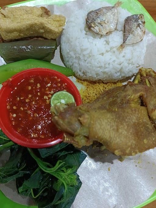 Ayam Tempong Ibu Sri Legendaris review