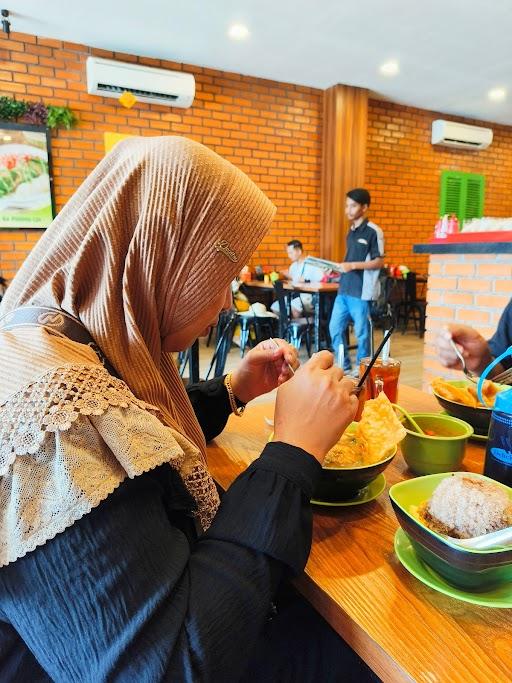 Bakso Solo Samrat Dewi Sri review