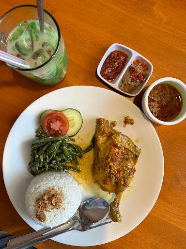 https://horego-prod-outlets-photos.s3.ap-southeast-3.amazonaws.com/horego.com/kuta/restaurant/warung-wardani-tuban/review/thumbnail/af1qipmtp3zbmwk2gpbpc3fucqozpuoj9rq_ah1srxl4.jpg