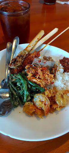 https://horego-prod-outlets-photos.s3.ap-southeast-3.amazonaws.com/horego.com/kuta/restaurant/warung-wardani-tuban/review/thumbnail/af1qippvc2uswrlayqp0ttdxi_mzbp6bxngfz3g8y-ym.jpg