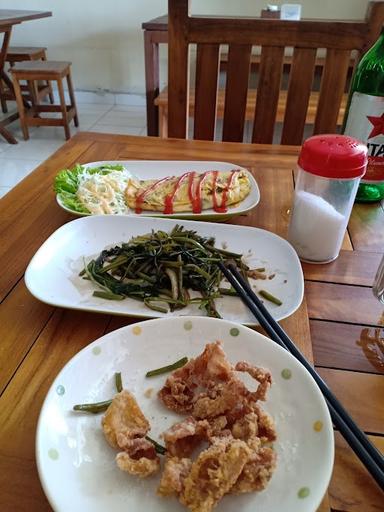 https://horego-prod-outlets-photos.s3.ap-southeast-3.amazonaws.com/horego.com/kuta-selatan/japanese-restaurant/warung-chili/review/thumbnail/af1qippkopfmquu-_cnyxyl-n1vqgjdgo9f00a7huexa.jpg