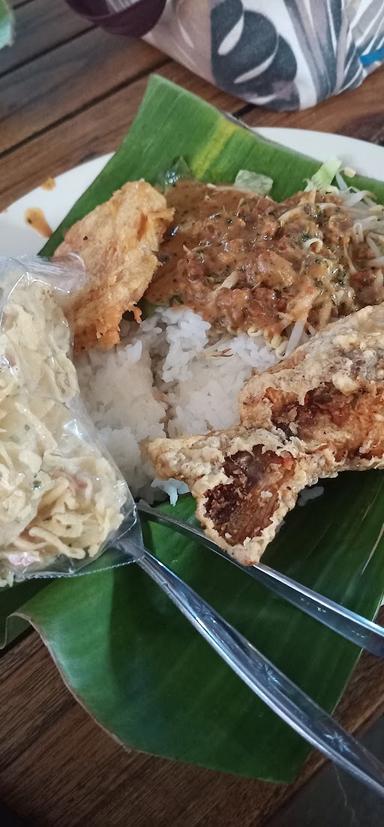 https://horego-prod-outlets-photos.s3.ap-southeast-3.amazonaws.com/horego.com/landasan-ulin/restaurant/nasi-pecel-somo-gambul-karangrejo/review/thumbnail/af1qipodyc4hxwcwgqel49trjkn4ib3kulpzuvfslpa0.jpg