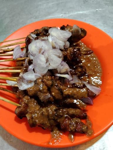 https://horego-prod-outlets-photos.s3.ap-southeast-3.amazonaws.com/horego.com/landasan-ulin/restaurant/sate-sabar-menanti-cak-gondrong/review/thumbnail/af1qippzk7d5ul4pihh23vgzcy3hfk8x76dkhxjafno0.jpg