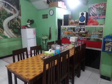 https://horego-prod-outlets-photos.s3.ap-southeast-3.amazonaws.com/horego.com/lawang/restaurant/ampera-salero-baru/review/thumbnail/af1qipp5kqvmy7qhbyvvqvex9dpagvut8fhaponvoqxf.jpg