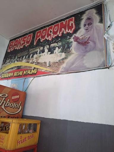 https://horego-prod-outlets-photos.s3.ap-southeast-3.amazonaws.com/horego.com/lawang/restaurant/bakso-pocong/review/thumbnail/af1qipnjv3upuenwkpvqzujxwfhj243et9lrlsffywtw.jpg