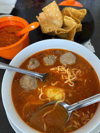 https://horego-prod-outlets-photos.s3.ap-southeast-3.amazonaws.com/horego.com/lawang/restaurant/rumah-bakso/review/thumbnail/af1qippyvh8uorxtliyi1cwma-1_jpkpt_3myezecklr.jpg