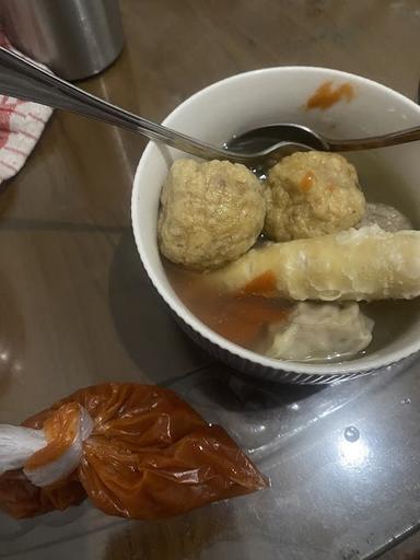 https://horego-prod-outlets-photos.s3.ap-southeast-3.amazonaws.com/horego.com/lengkong/restaurant/bakso-enggal-malang/review/thumbnail/af1qipo0sqhr4f3f9-dbybaod-lsa4hqdytwzrbfhh_u.jpg